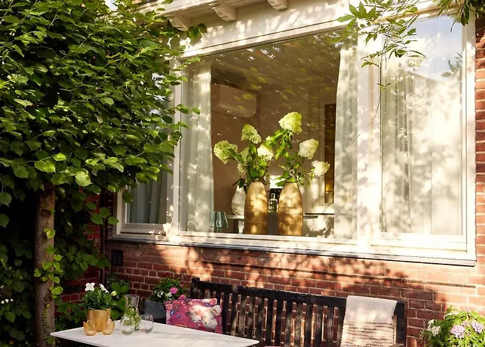 Antonius Beej De Maas فينلو